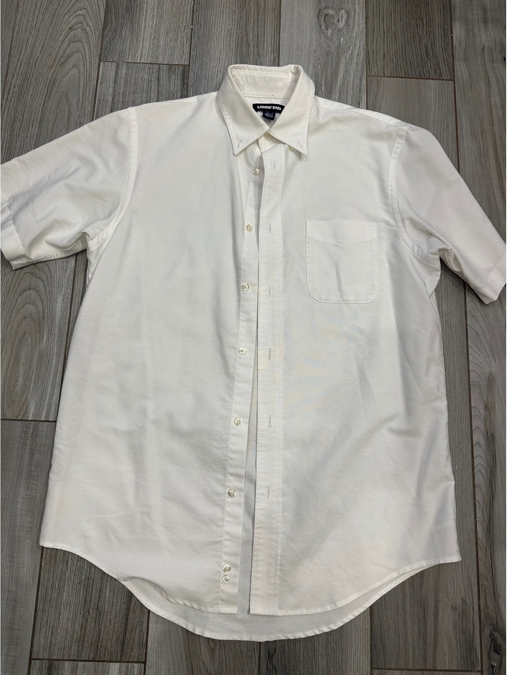 Lands' End Men's White Short Sleeve Button-Down Shirt Medium